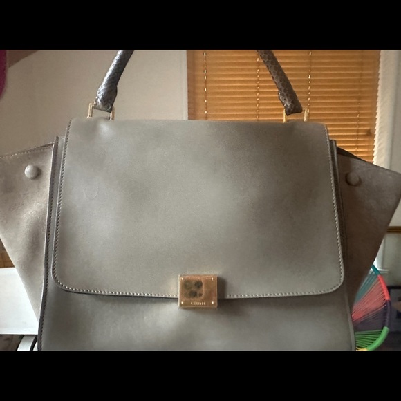 2103 Authentic Celine Trapeze Bag with snake handle & crossbody strap. - Picture 2 of 10